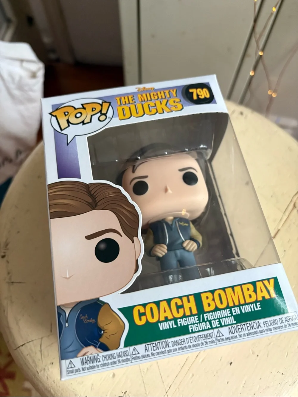 Funko Pop! Disney: Mighty Ducks - Coach Bombay - Picture 5 of 16